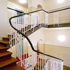 Treppenhaus - Häuser E+L, Umbau und Modernisierung, Berlin-Moabit